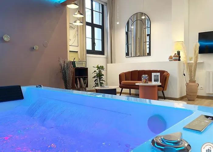 L\'Orient-Express - Jacuzzi Spa - Parking - Loft