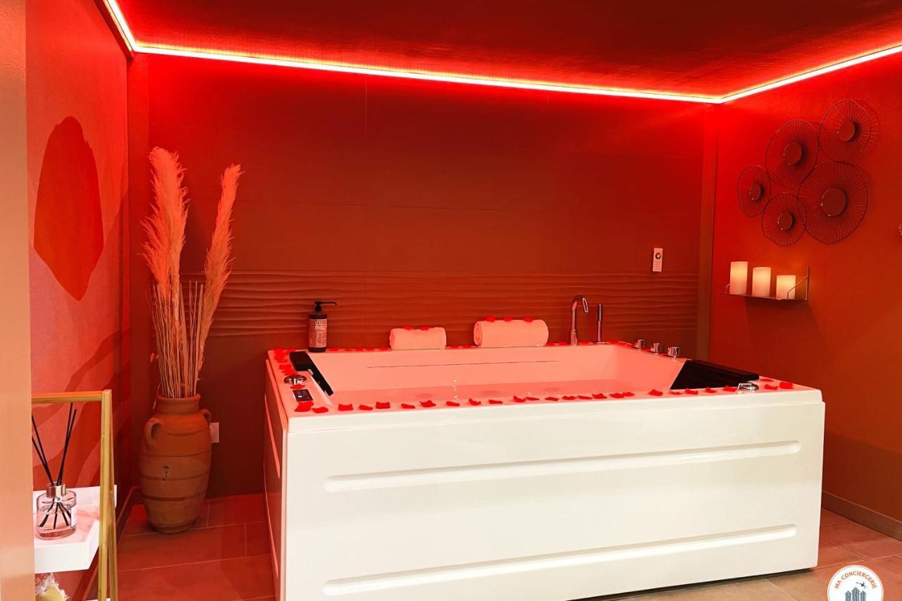 L'Orient-Express - Jacuzzi Spa - Parking - Loft